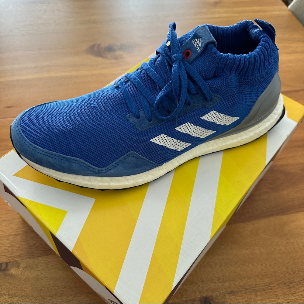 ADIDAS CONSORTIUM “Run through time” ULTRA BOOST MID- Size 10.5